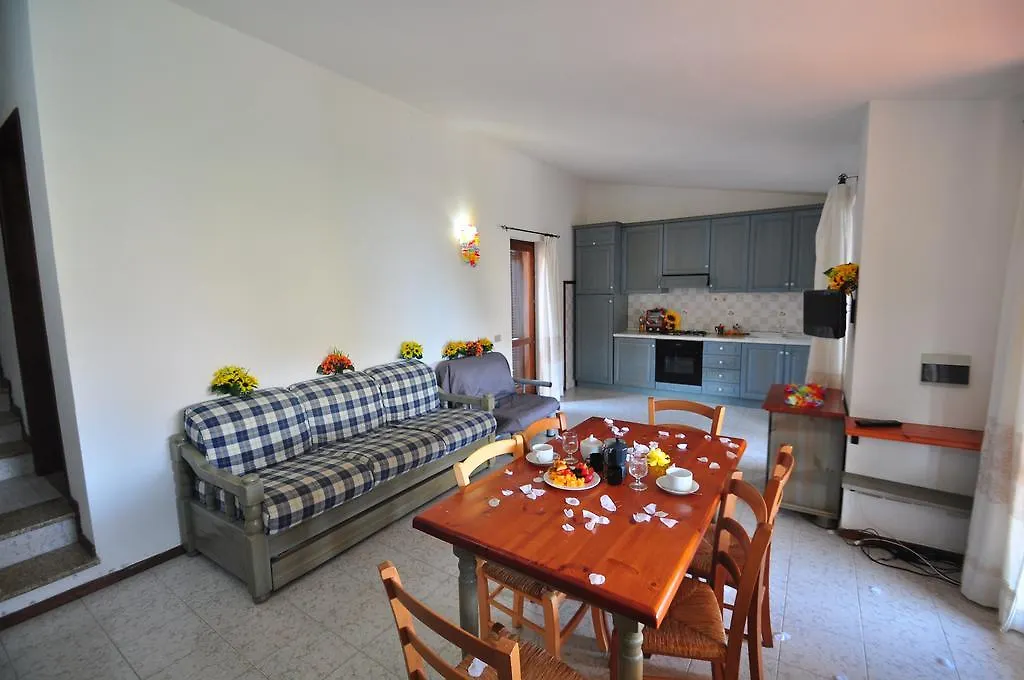 Big Hotels Costa Paradiso - Hotel Li Rosi Marini 3*,